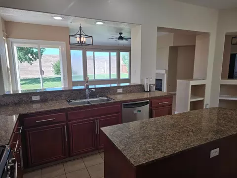 Kitchen - 1014 Foxfire Dr, Manteca, CA 95337 photo 1 of 11