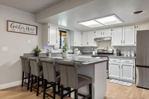 Kitchen - 1877 18th St, Olivehurst, CA 95961 photo 1 of 3