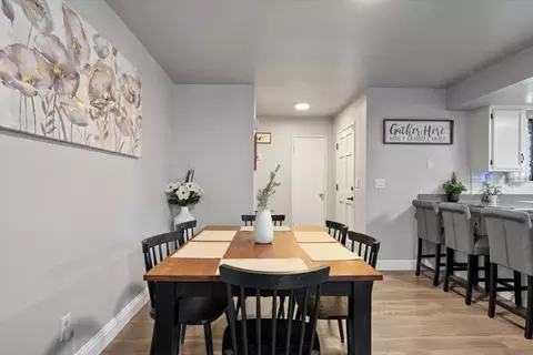 Dining - 1877 18th St, Olivehurst, CA 95961 photo 4 of 5