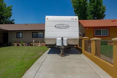 Exterior - 1877 18th St, Olivehurst, CA 95961 photo 1 of 14