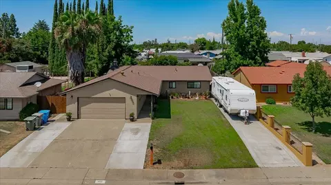 View/Area - 1877 18th St, Olivehurst, CA 95961 photo 2 of 9