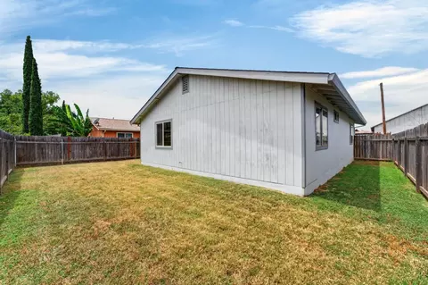 Exterior - 502 3rd St, Wheatland, CA 95692 photo 8 of 10