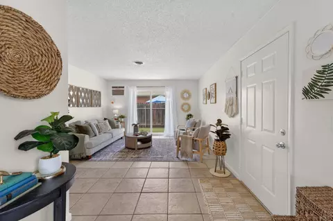 Entry Way - 502 3rd St, Wheatland, CA 95692 photo 1 of 2