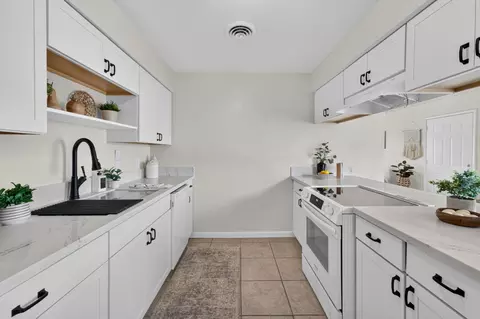 Kitchen - 502 3rd St, Wheatland, CA 95692 photo 1 of 3