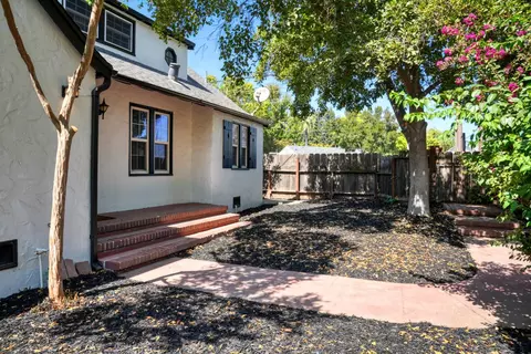 Exterior - 205 Maynell Ave, Modesto, CA 95354 photo 6 of 14