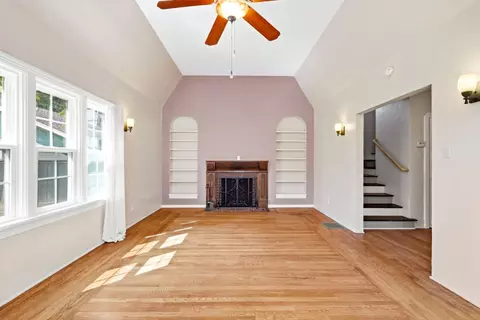Living - 205 Maynell Ave, Modesto, CA 95354 photo 4 of 5