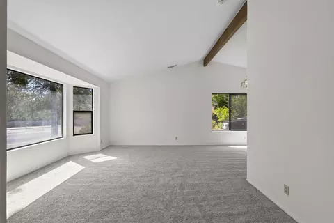 Living - 6186 Springview Dr, Rocklin, CA 95677 photo 3 of 10