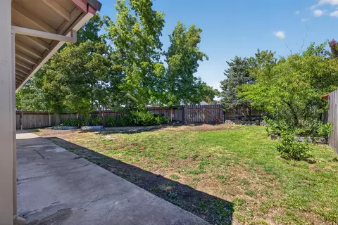 Exterior - 6186 Springview Dr, Rocklin, CA 95677 photo 6 of 9
