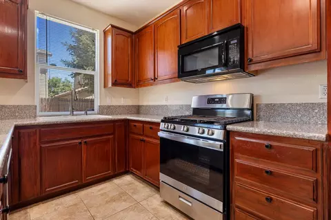 2269 Maverick Ct, Modesto, CA 95355 photo 13