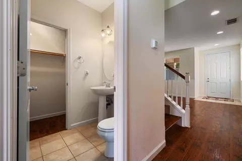 2269 Maverick Ct, Modesto, CA 95355 photo 8