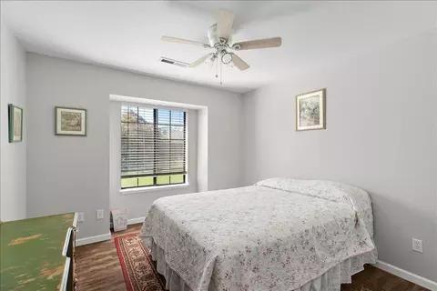 Bedroom - 2143 Locust Ct, Hughson, CA 95326 photo 3 of 4
