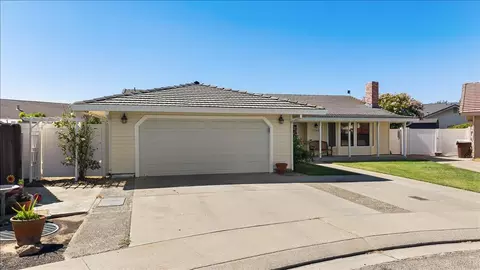 Exterior - 2143 Locust Ct, Hughson, CA 95326 photo 1 of 13