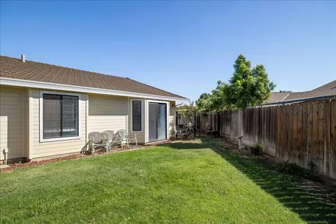 Exterior - 2143 Locust Ct, Hughson, CA 95326 photo 9 of 13