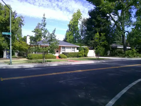 Exterior - 1020 Sycamore Ave, Modesto, CA 95350 photo 9 of 18