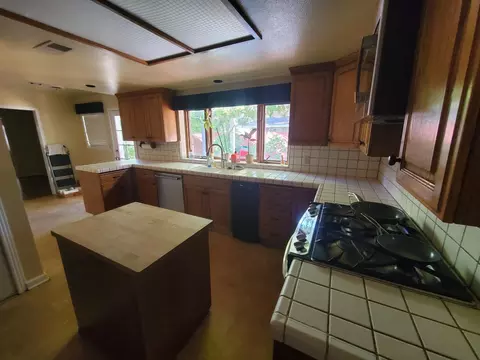 Kitchen - 1020 Sycamore Ave, Modesto, CA 95350 photo 1 of 3