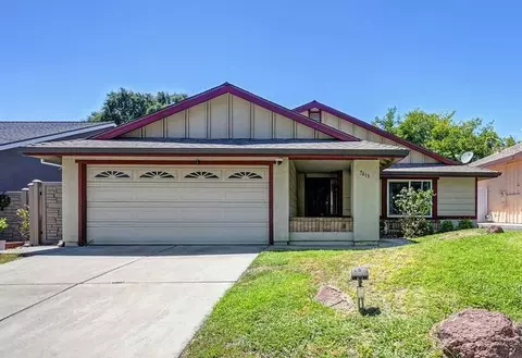 Exterior - 7613 Black Bear Dr, Antelope, CA 95843 photo 4 of 17
