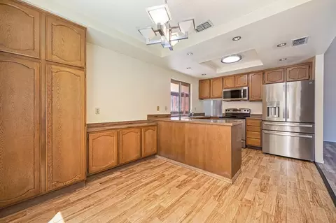 Kitchen - 7613 Black Bear Dr, Antelope, CA 95843 photo 5 of 6