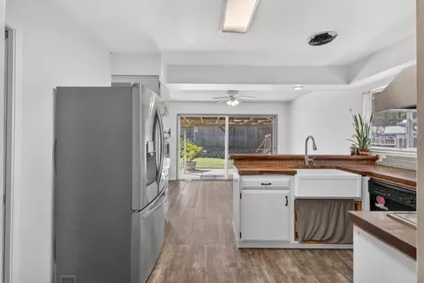Kitchen - 6430 Belgrove Way, Carmichael, CA 95608 photo 3 of 4