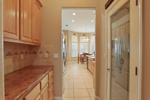 Entry Way - 18172 E Brovelli Ln, Linden, CA 95236 photo 2 of 5