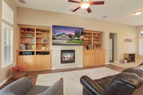 Living - 18172 E Brovelli Ln, Linden, CA 95236 photo 6 of 6