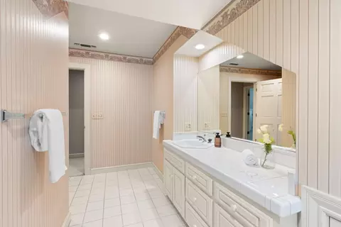Bath - 983 Coyote Hill Rd, Colfax, CA 95713 photo 11 of 11