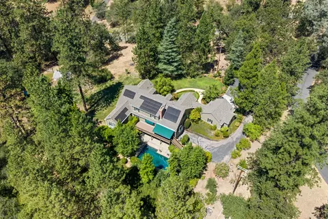 View/Area - 983 Coyote Hill Rd, Colfax, CA 95713 photo 4 of 6