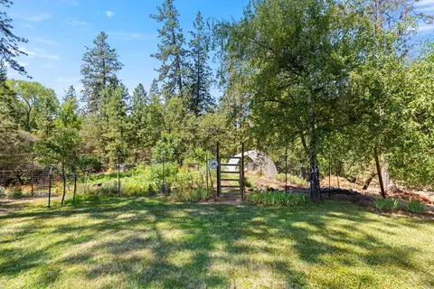 Exterior - 983 Coyote Hill Rd, Colfax, CA 95713 photo 18 of 20
