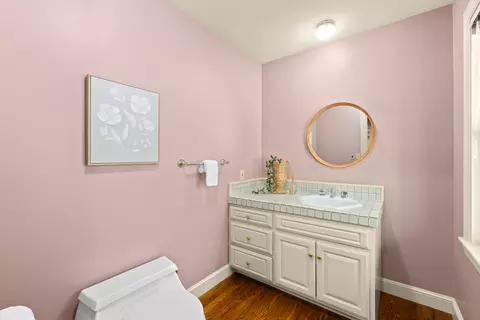Bath - 983 Coyote Hill Rd, Colfax, CA 95713 photo 1 of 11