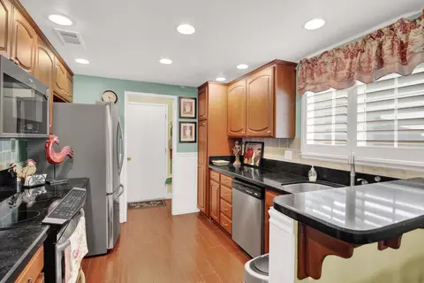 Kitchen - 2340 St Lawrence Ln, Modesto, CA 95356 photo 1 of 2