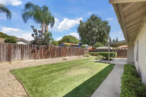 Exterior - 1860 Bristlecone Dr, Tracy, CA 95376 photo 10 of 14