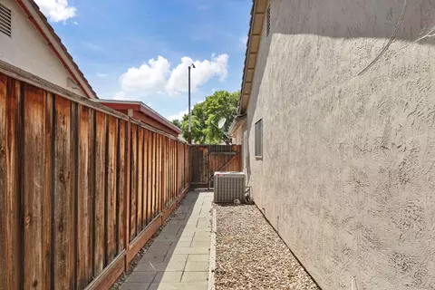 Exterior - 1860 Bristlecone Dr, Tracy, CA 95376 photo 13 of 14