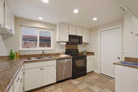 Kitchen - 1860 Bristlecone Dr, Tracy, CA 95376 photo 1 of 4
