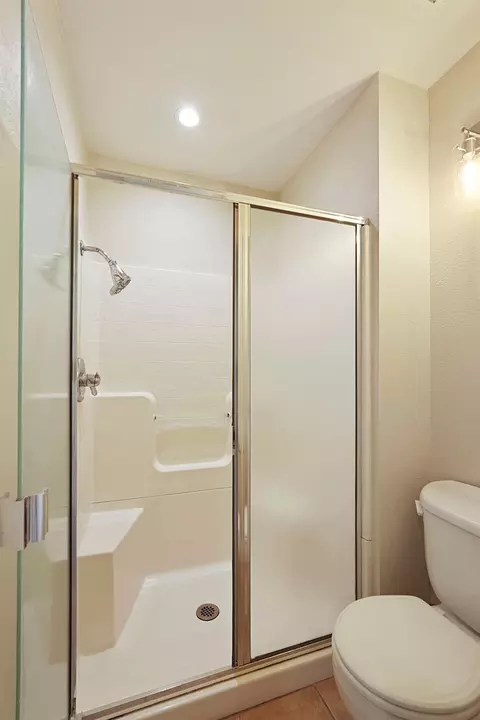Bath - 1860 Bristlecone Dr, Tracy, CA 95376 photo 3 of 3