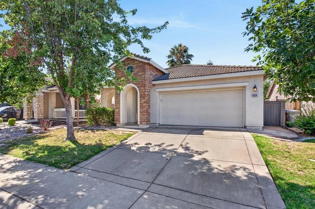 1824 Dawnelle Way, Sacramento, CA 95835