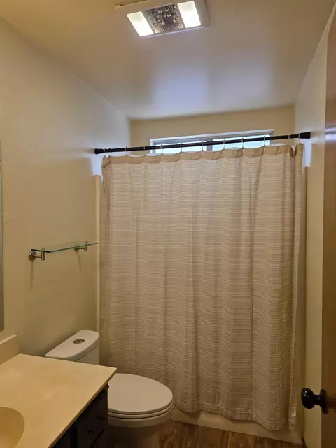 Bath - 3204 Paioni Ct, Modesto, CA 95356 photo 1 of 2