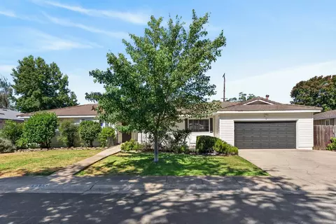 9528 Sara St, Elk Grove, CA 95624
