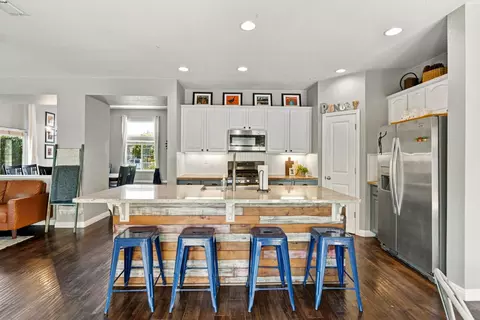 Kitchen - 354 Eagle Dr, Ione, CA 95640 photo 5 of 8