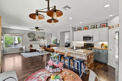 Kitchen - 354 Eagle Dr, Ione, CA 95640 photo 3 of 8