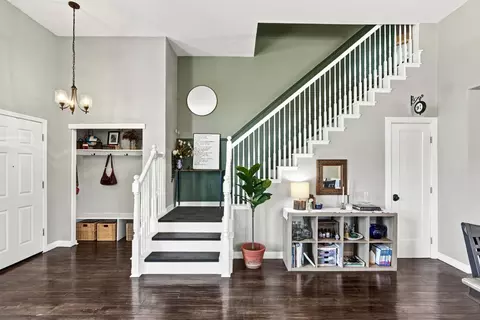Entry Way - 354 Eagle Dr, Ione, CA 95640 photo 4 of 6