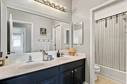 Bath - 354 Eagle Dr, Ione, CA 95640 photo 5 of 5