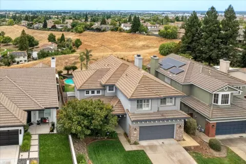 2029 Archer Cir, Rocklin, CA 95765