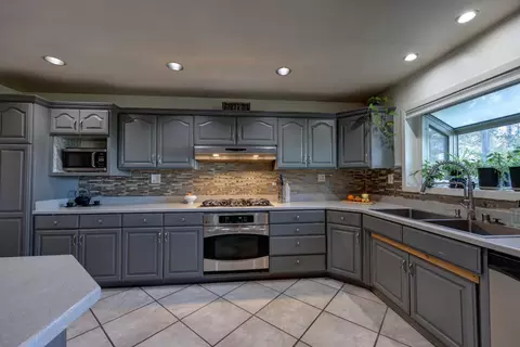 Kitchen - 280 Alpine Dr, Colfax, CA 95713 photo 3 of 5