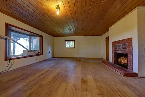 Living - 280 Alpine Dr, Colfax, CA 95713 photo 8 of 9