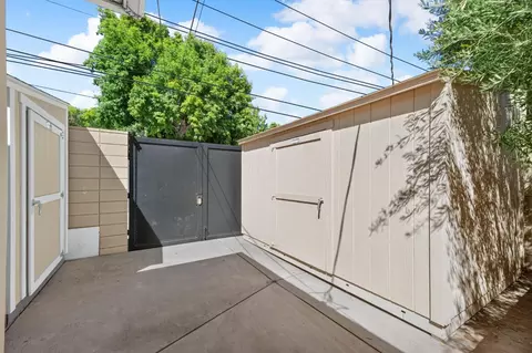 Exterior - 902 Mills Ave, Modesto, CA 95350 photo 11 of 14