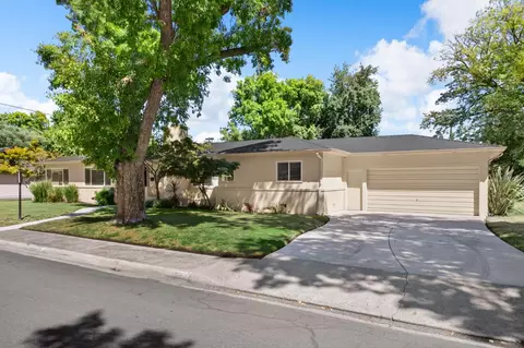 Exterior - 902 Mills Ave, Modesto, CA 95350 photo 13 of 14
