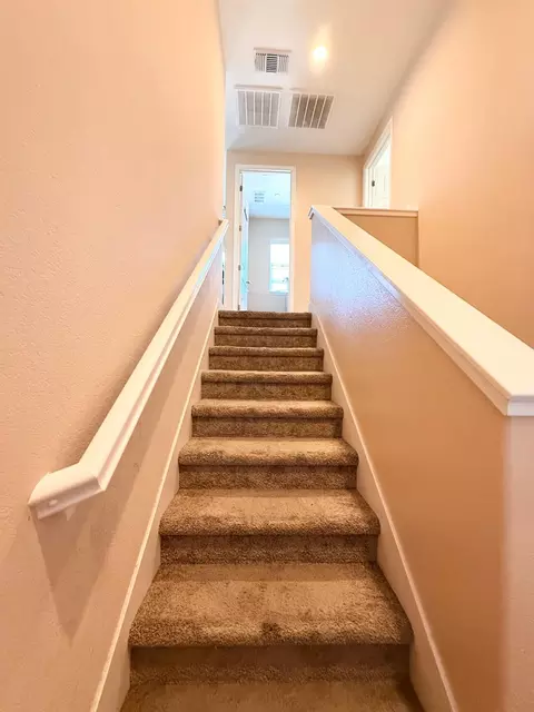 Entry Way - 1673 Mcmanis Ln, Ripon, CA 95366 photo 2 of 4