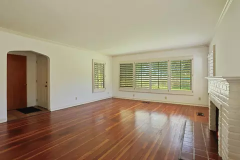 Living - 4851 N Duncan Rd, Linden, CA 95236 photo 2 of 10
