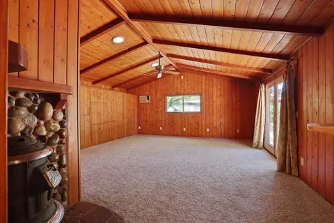Living - 4851 N Duncan Rd, Linden, CA 95236 photo 5 of 10