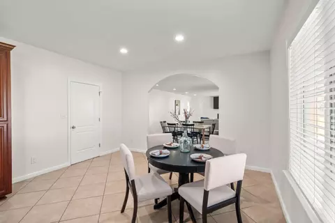 Dining - 10863 Freeman Rd, Wilton, CA 95693 photo 5 of 6