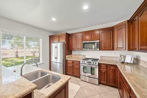 Kitchen - 10863 Freeman Rd, Wilton, CA 95693 photo 1 of 4